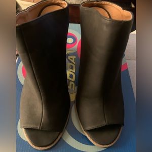 Qupid Black slip on shoes